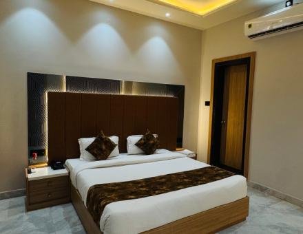Suite Room – Double Occupancy